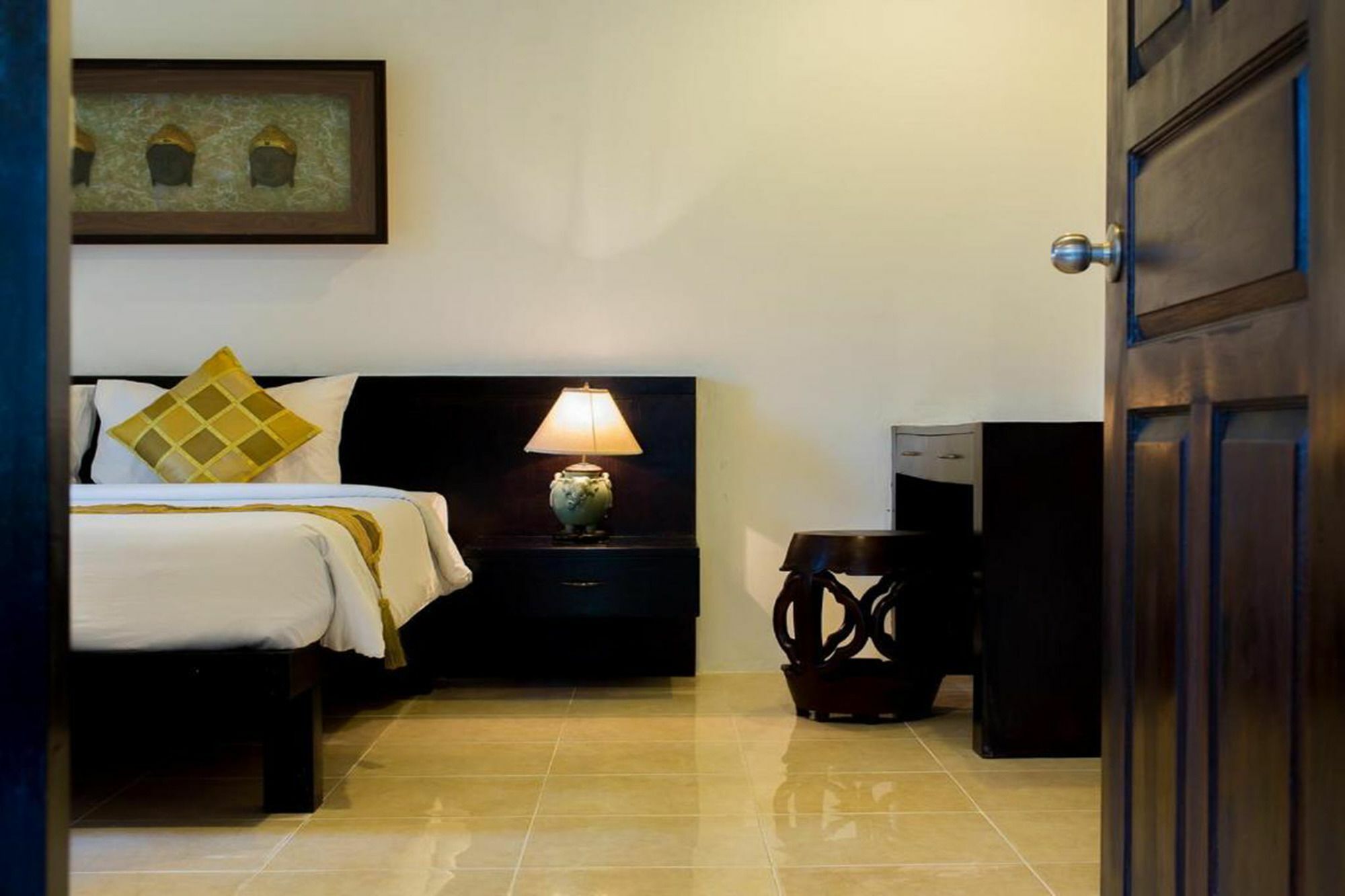 Capital O75345 Praewa Naiyang Phuket Hotel 4*