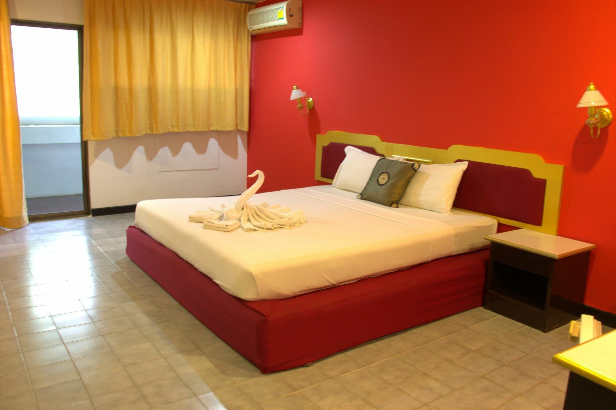 Sweet Hotel