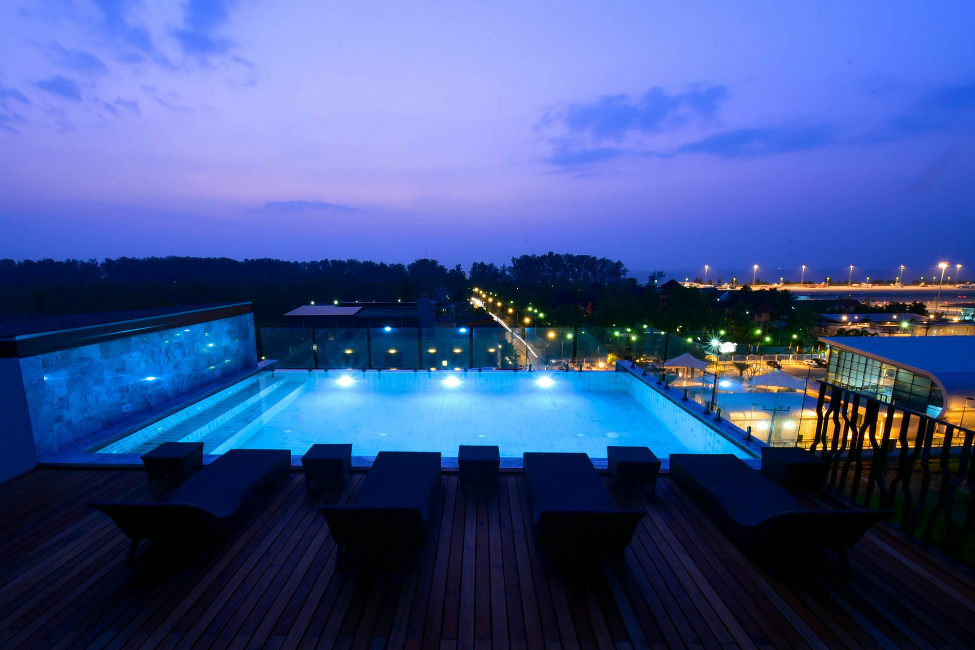 The Sixteenth Naiyang Sha Hotel 3*