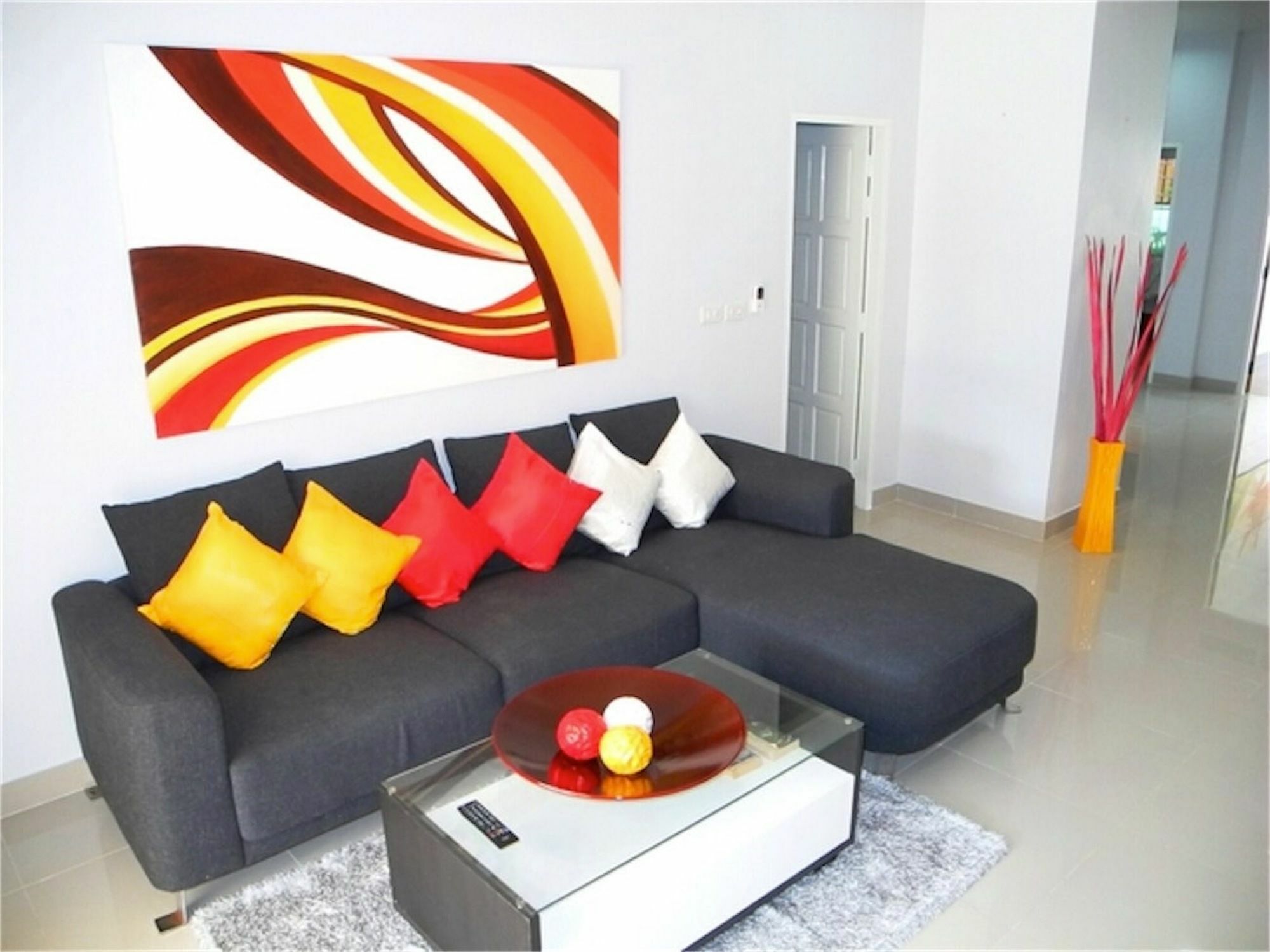 Vila Leaf 3 2 Bedrooms Nai Harn