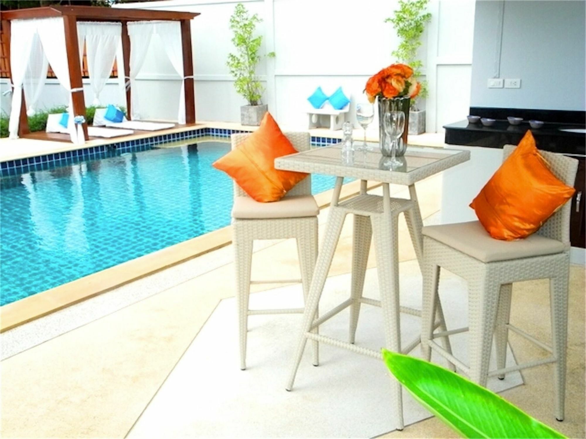 Leaf 3 2 Bedrooms Vila Nai Harn