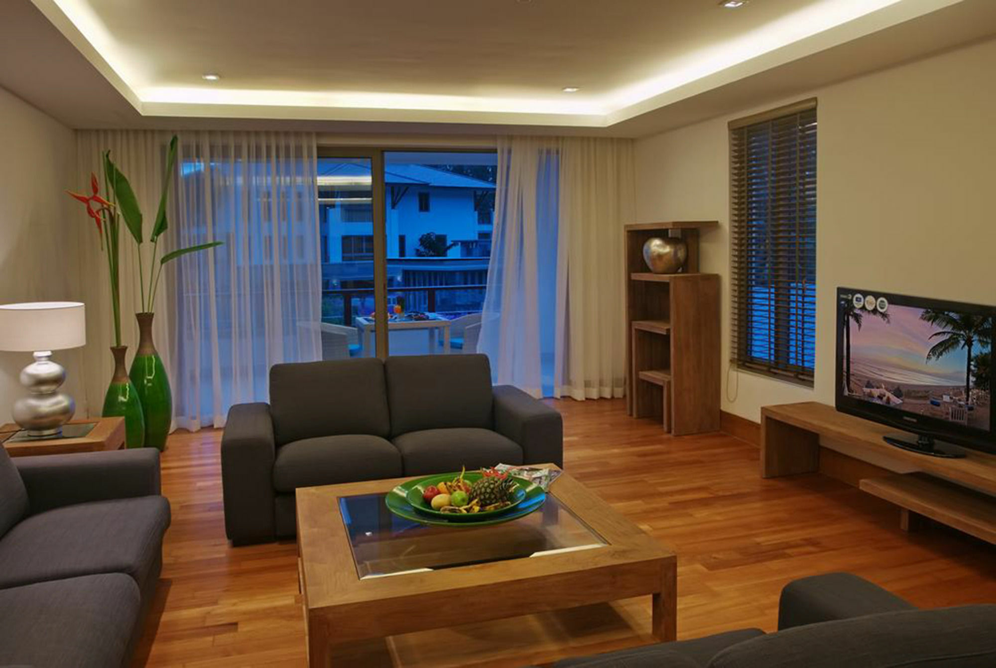 The Pearl Of Naithon Apartment Nai Yang
