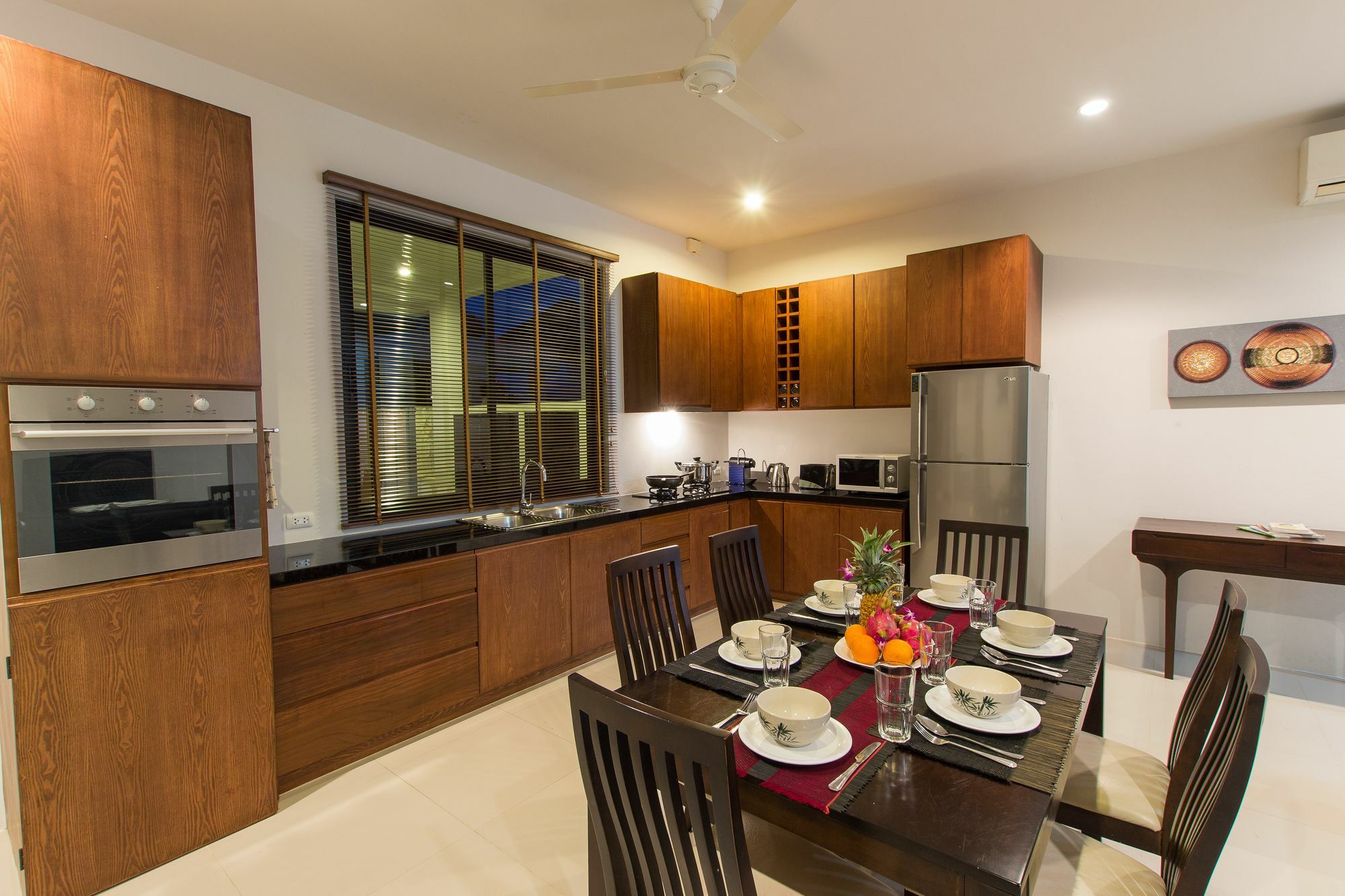 Modern 3br Pool By Intira