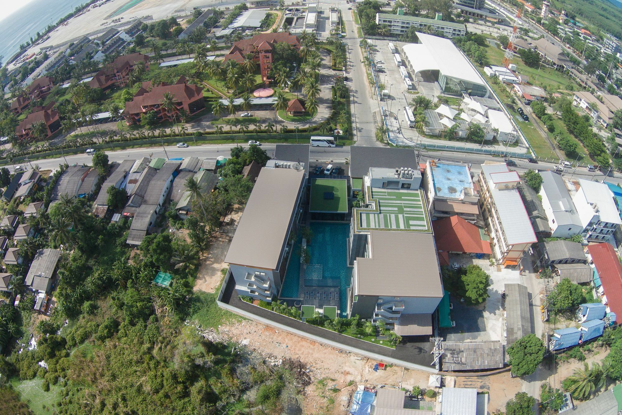 Maya Phuket Airport Hotel-naiyang Hotel 4*
