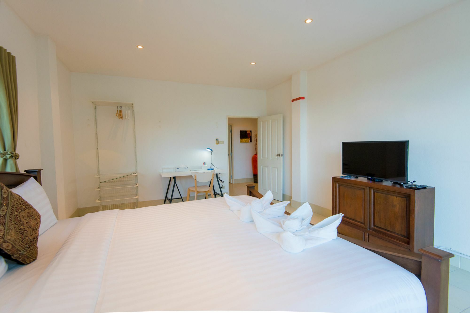 Tananza Pool Nern Khao Phuket * Ratsada
