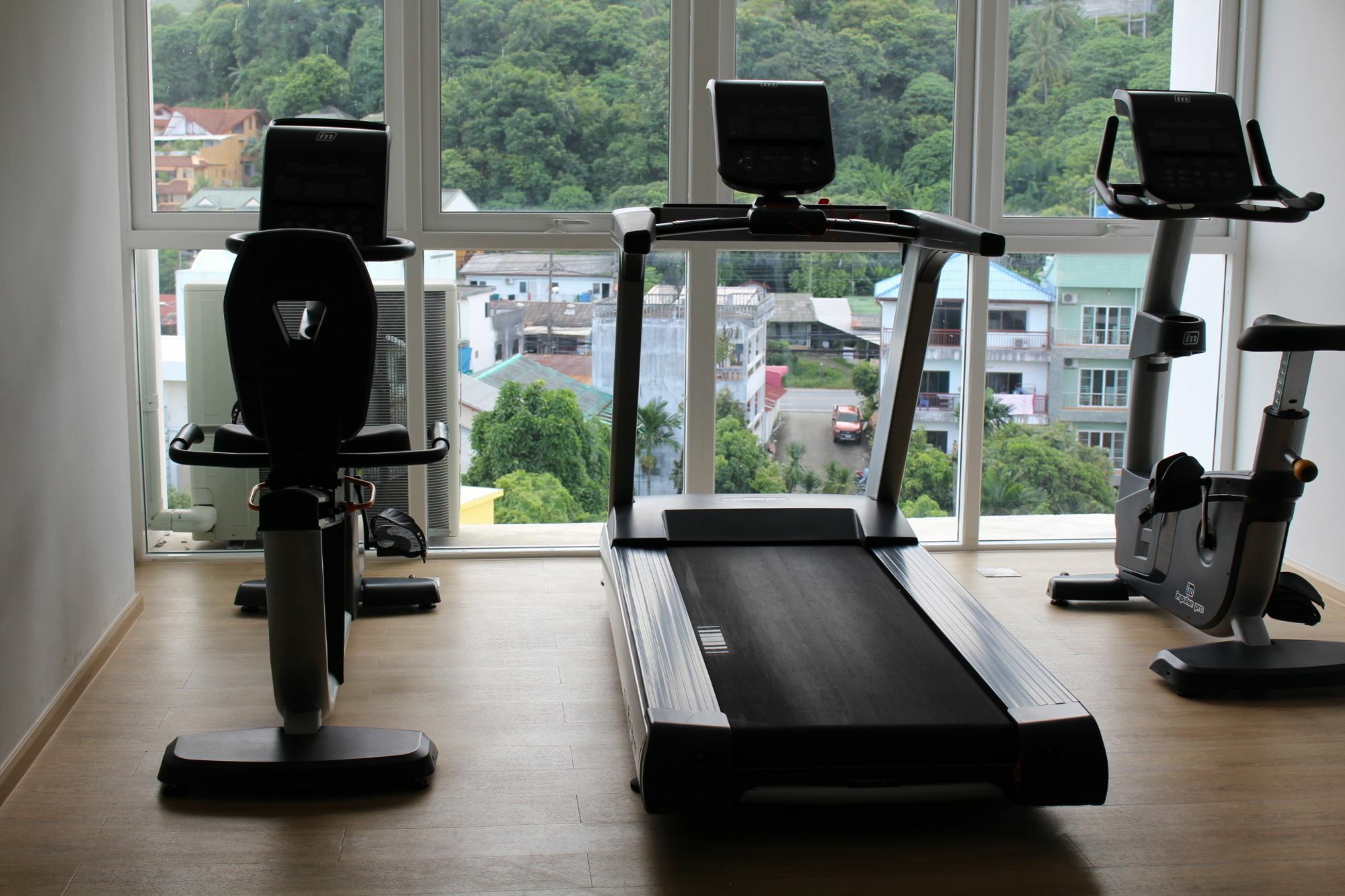 Ozone Condotel 719 3*