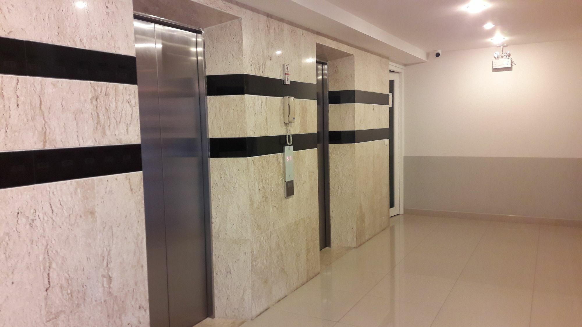 Ozone Condotel 719 Hotel 3*