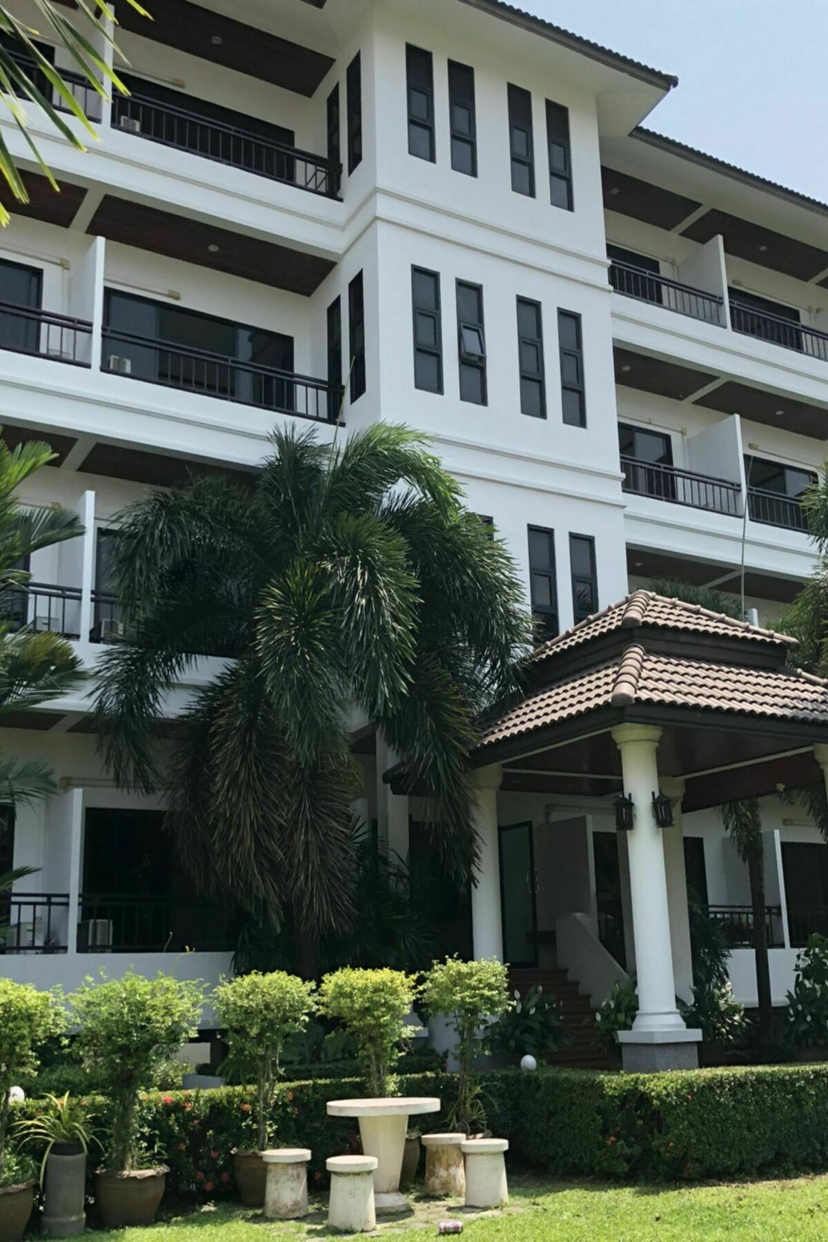 Hotel Phimpraphai Place1 3*