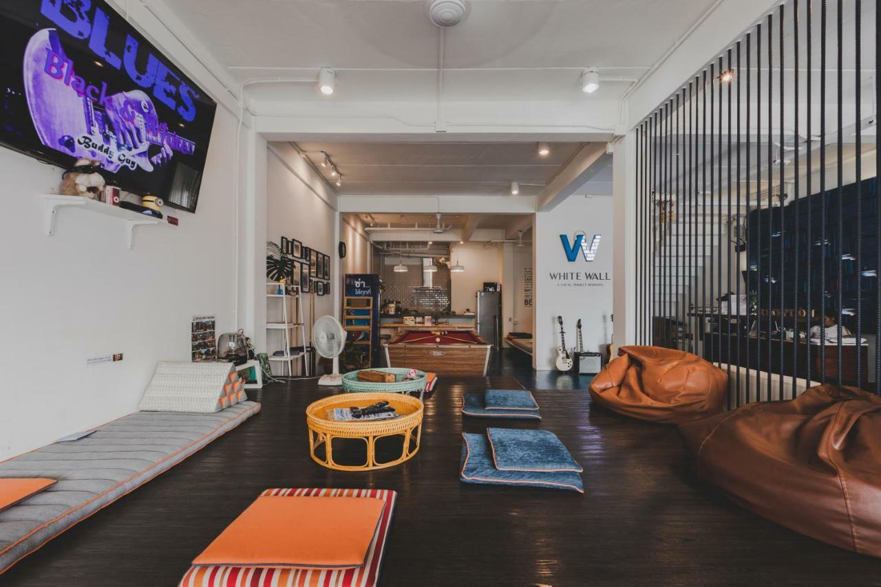 White Poshtel Hostel