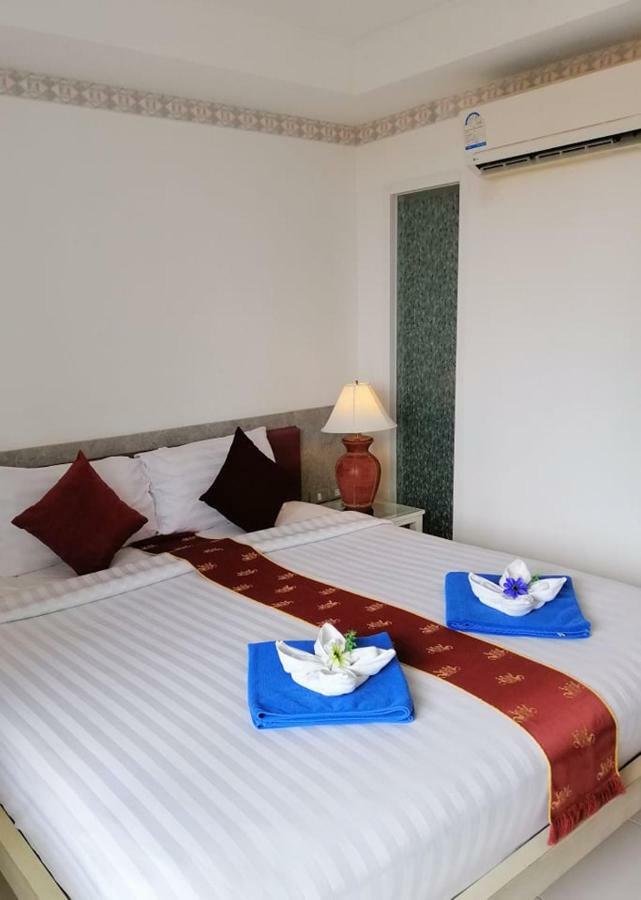 555 3* Kamala Beach