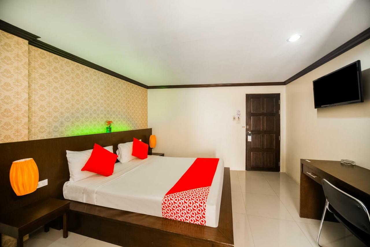 Hotel Oyo 232 Hometel 3*