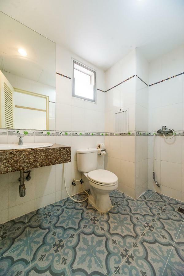 Oyo 232 Hometel Hotel Patong