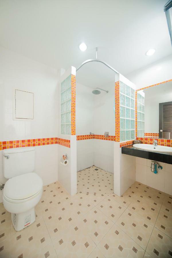 Oyo 232 Hometel Hotel