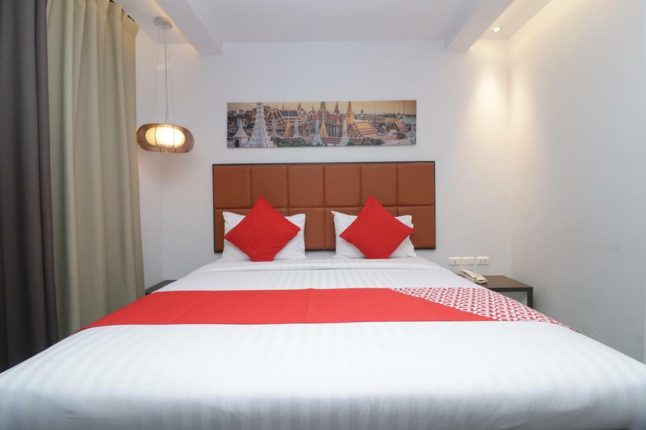 Oyo 232 Hometel 3*