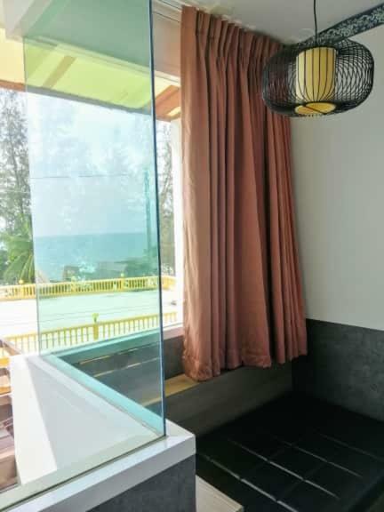 555 3* Kamala Beach