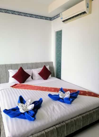 555 Inn Kamala Beach
