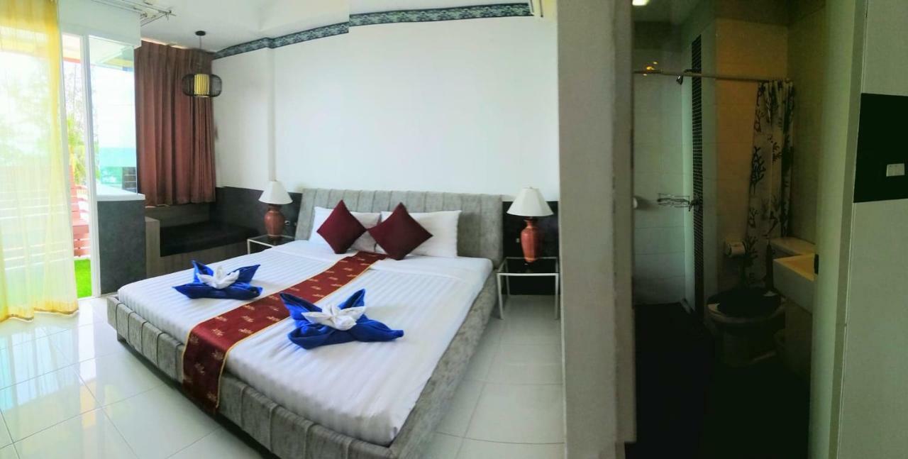 Inn 555 Kamala Beach