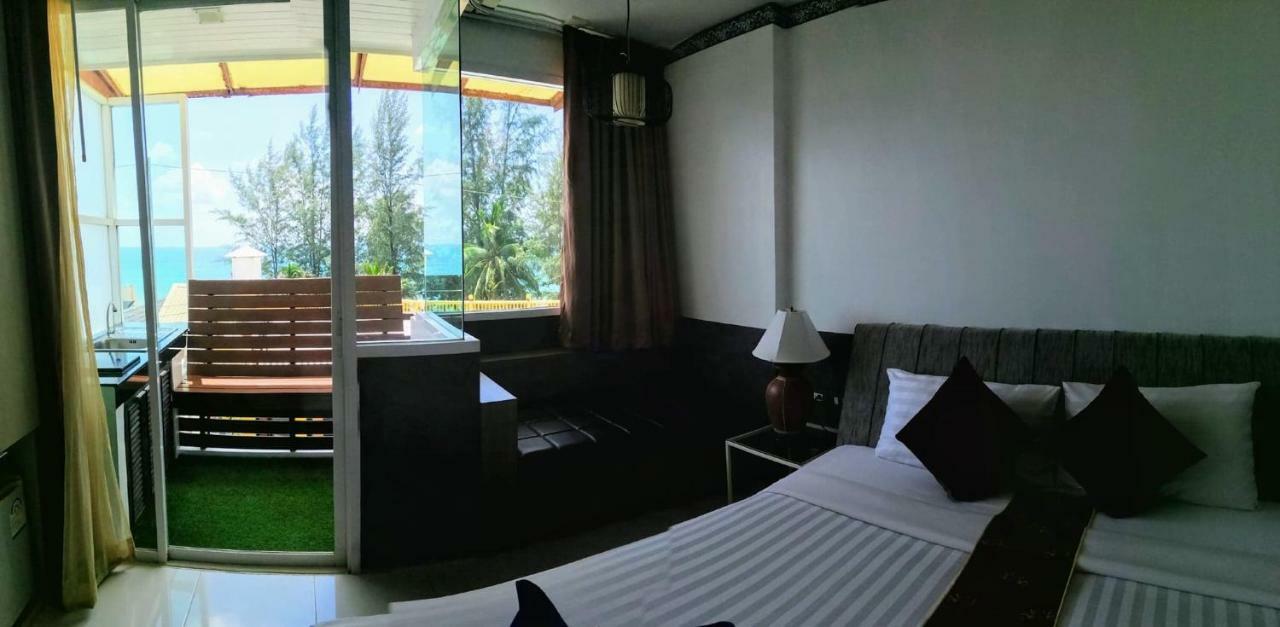555 3* Kamala Beach