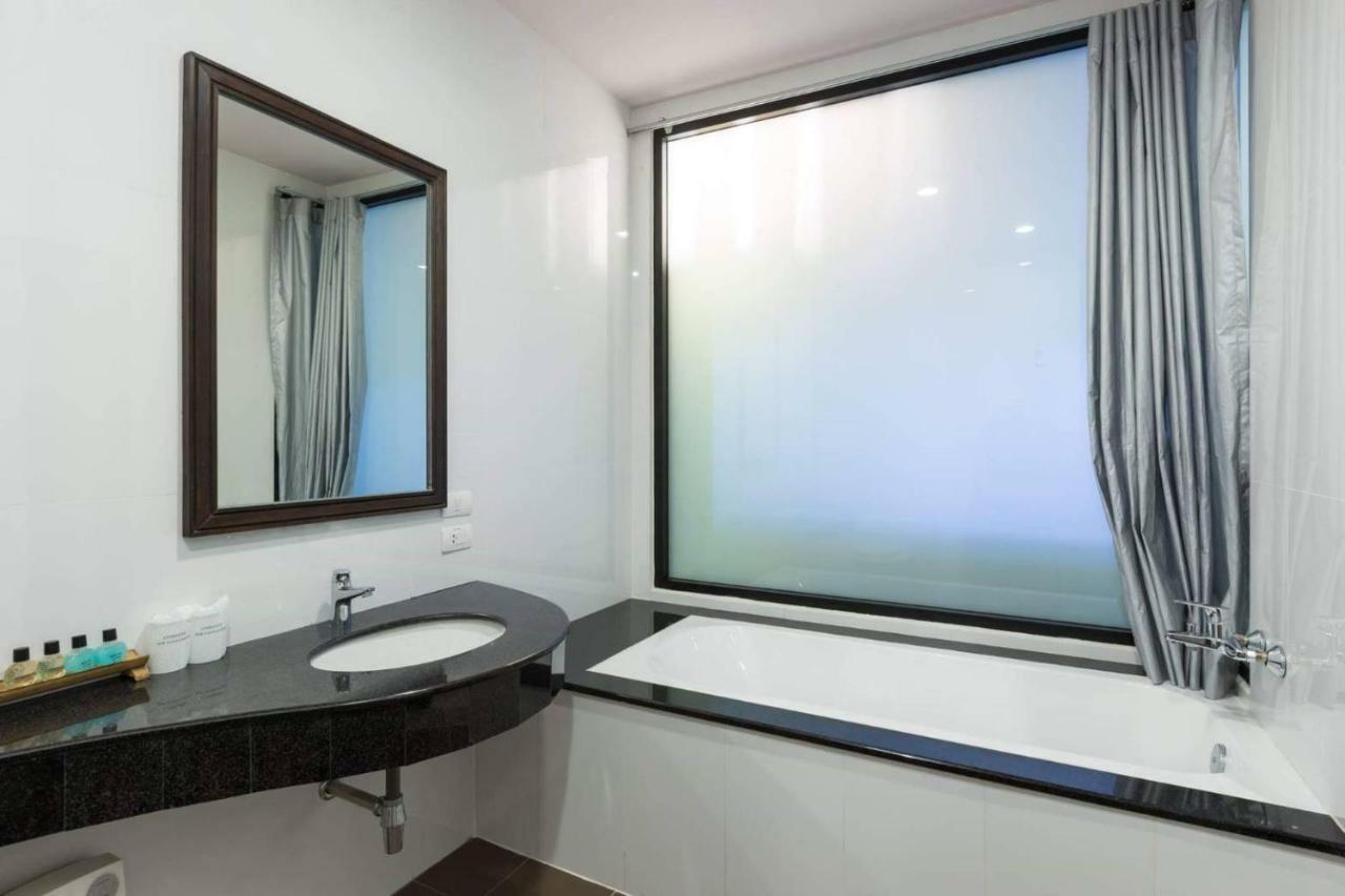 Hotel The Blueco Sha 3*