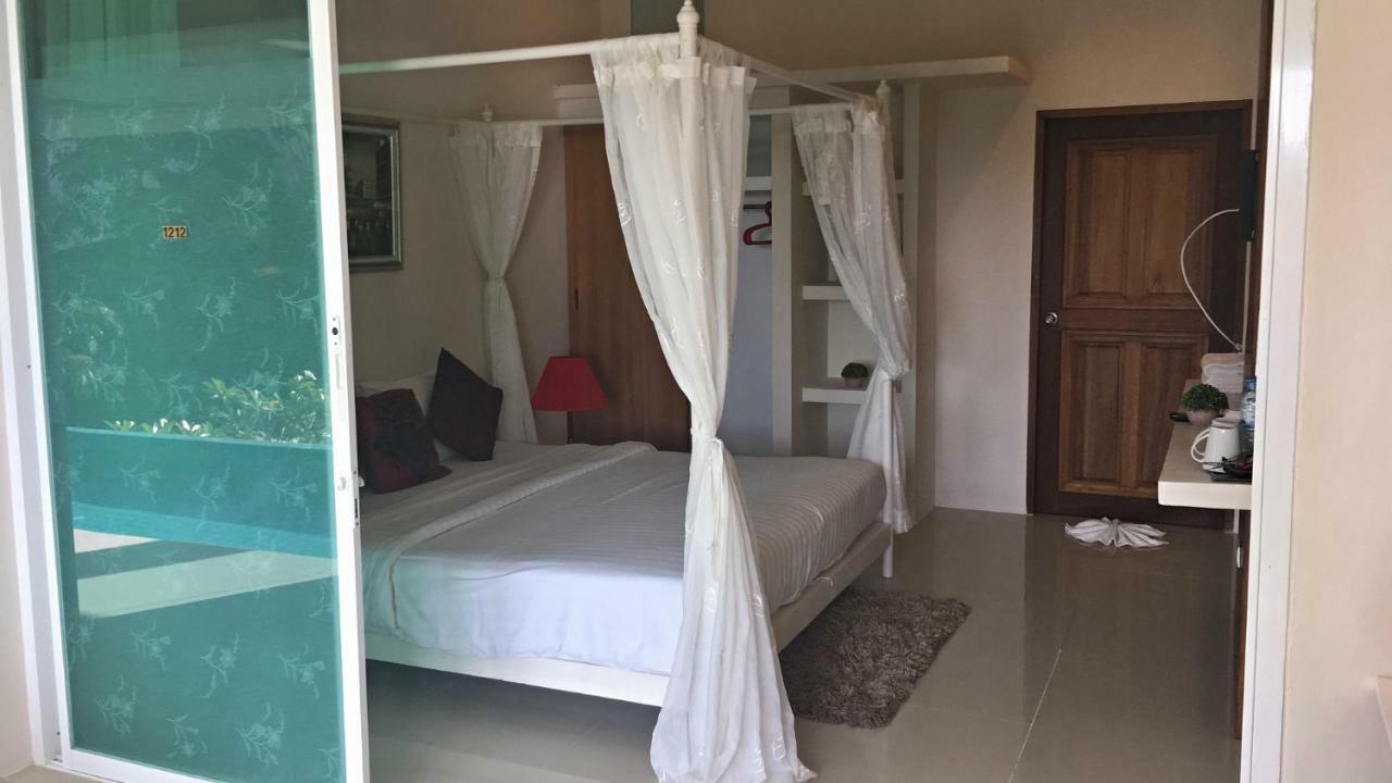Grand Bleu Ocean View Pool 4* Kamala Beach