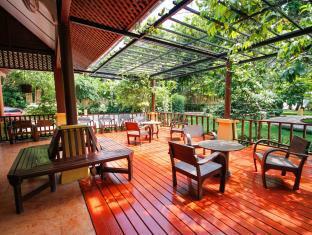 Baan 4*