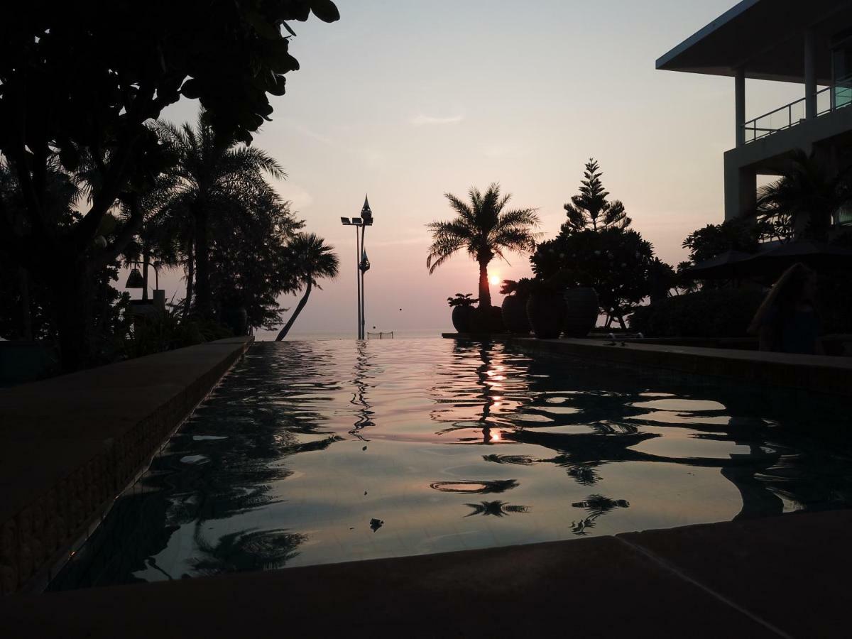Sea View Apartment Karon