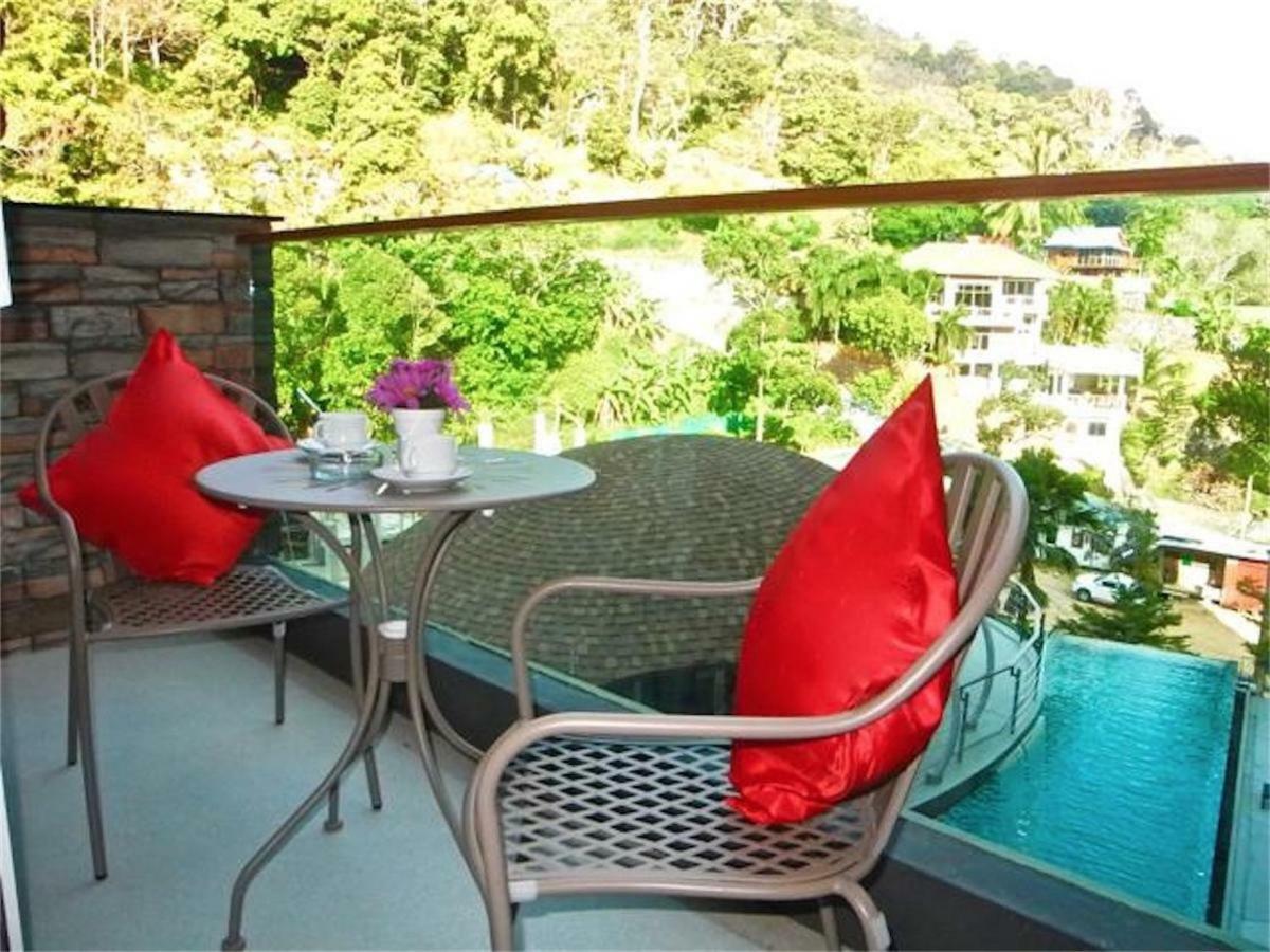 Emerald Terrace Apartment