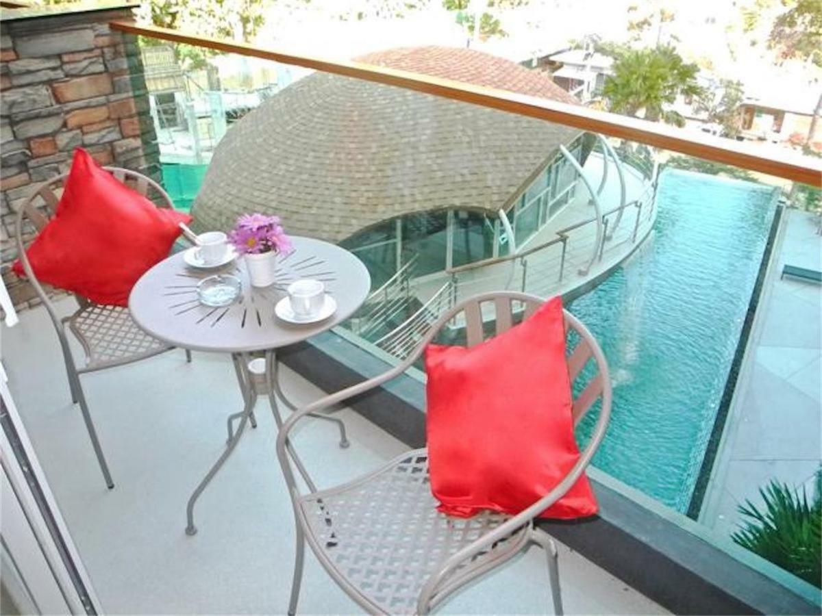 Emerald Terrace