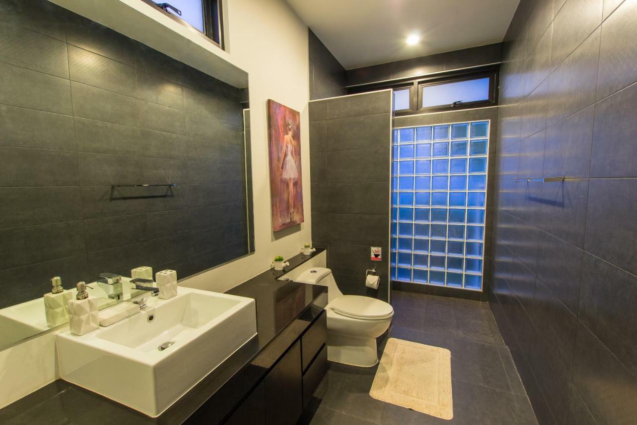 Elegant 2br Boutique Pool By Intira