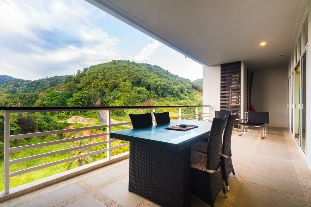 The Palm At Veloche Group By Lofty Karon