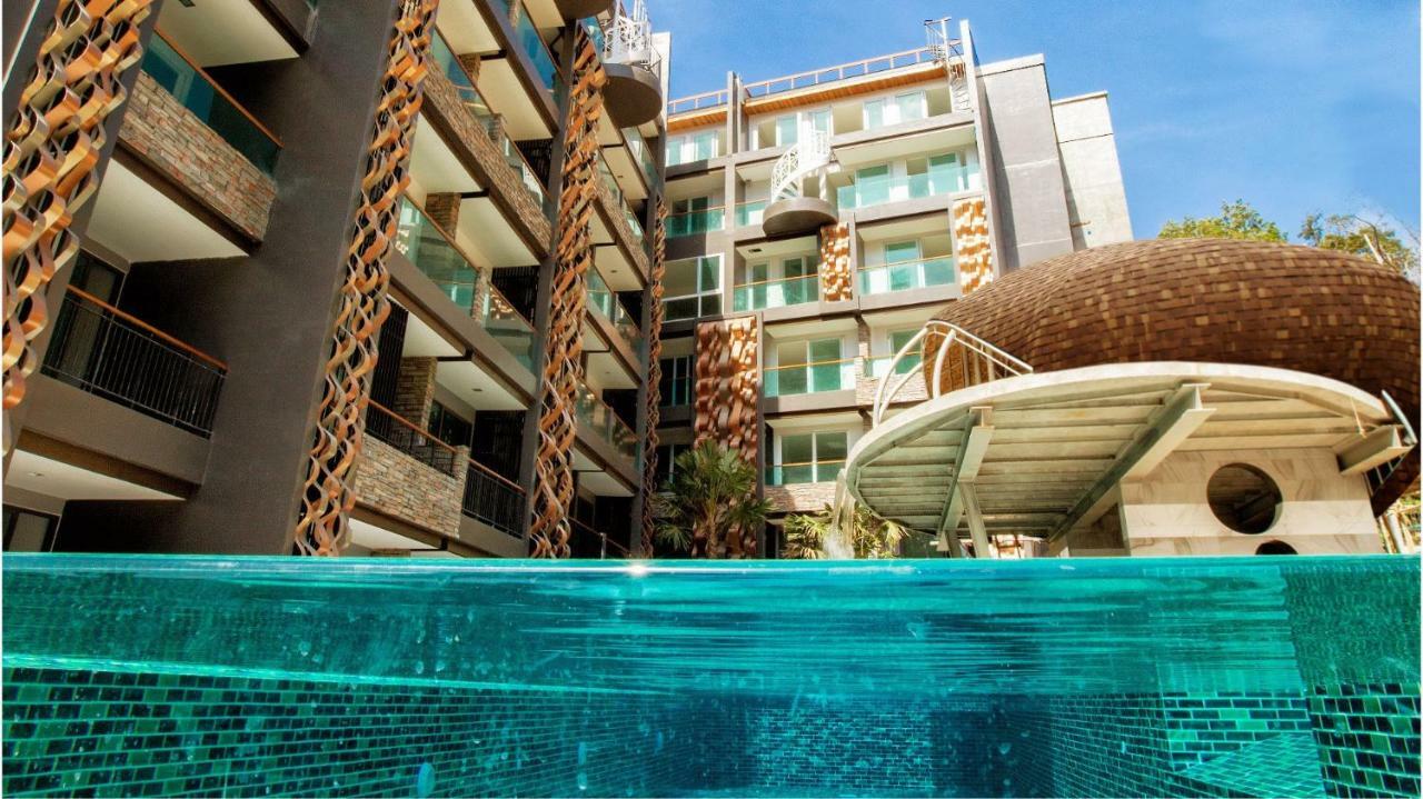 Emerald Terrace Apartment *