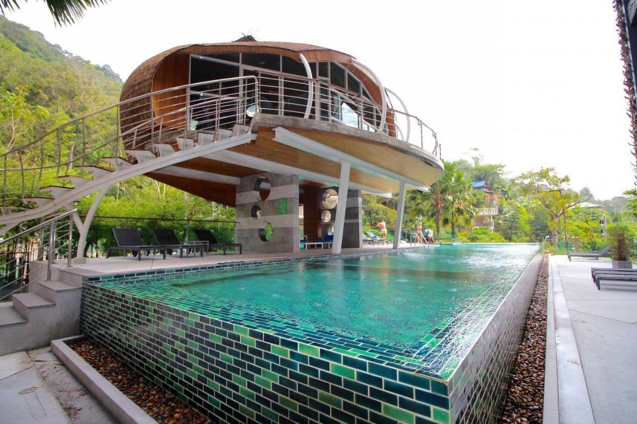 Emerald Terrace * Patong