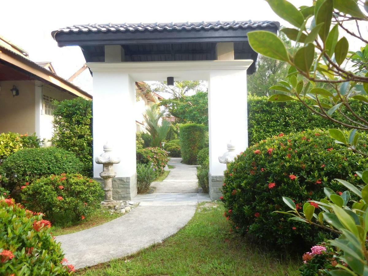 Village And Natural Garden Gasthof Karon