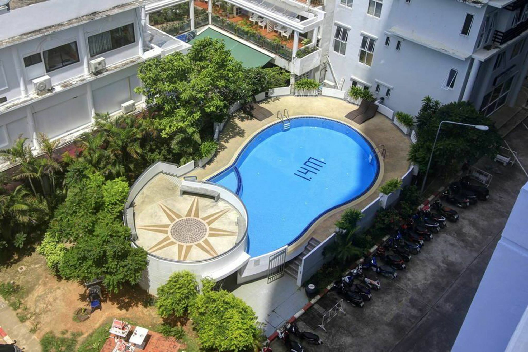 Tower By United 21 Thailand * Patong