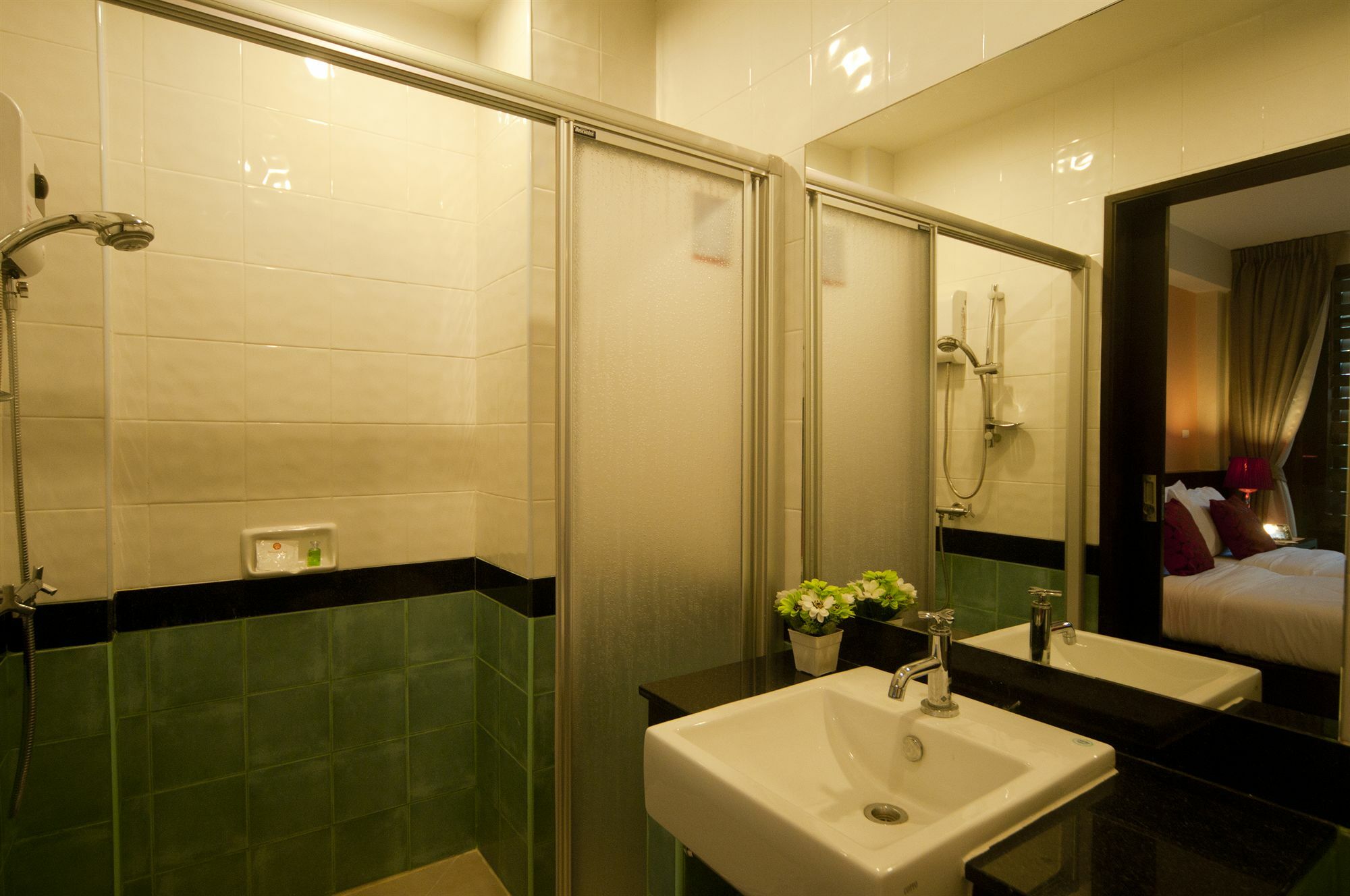 Hotel Oyo 358 Rattana Thalang