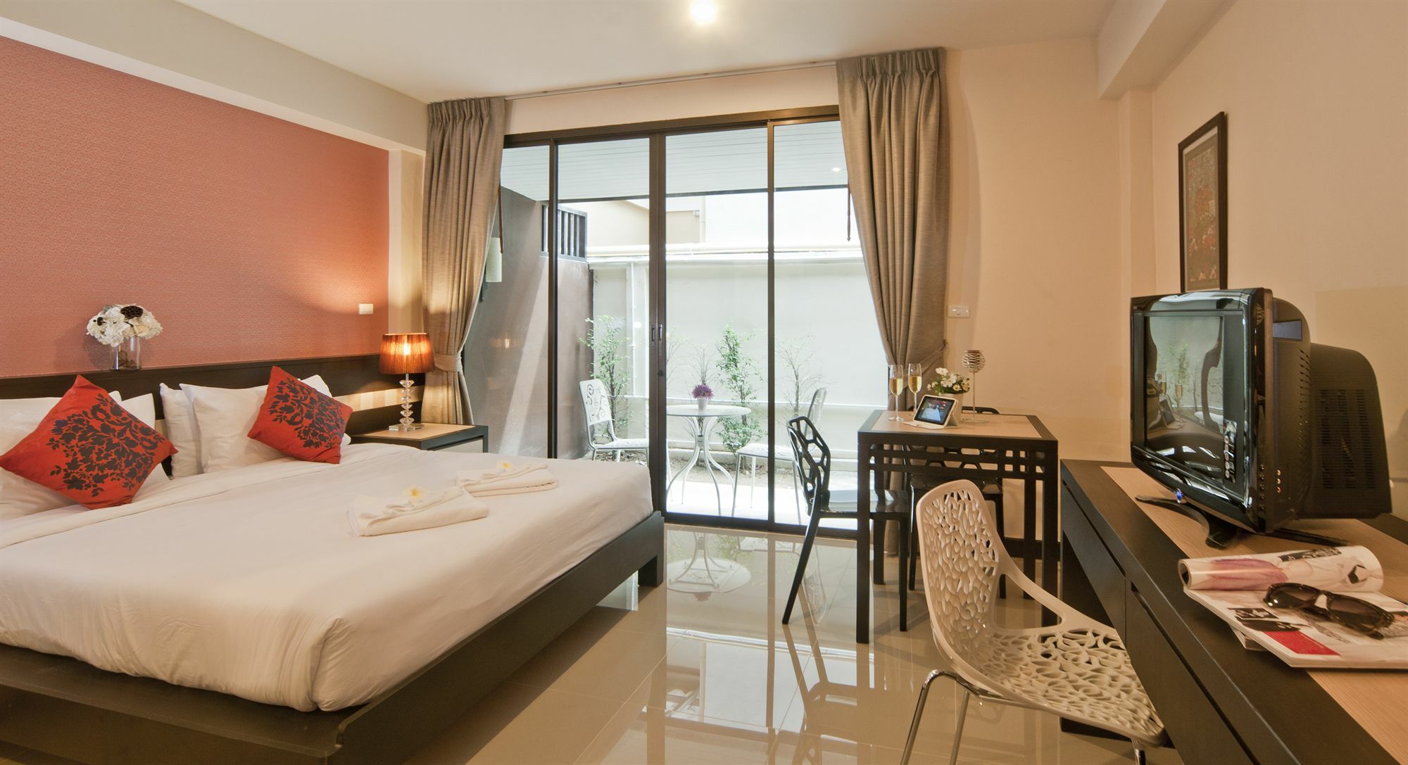 Oyo 358 Rattana Hotel Thalang