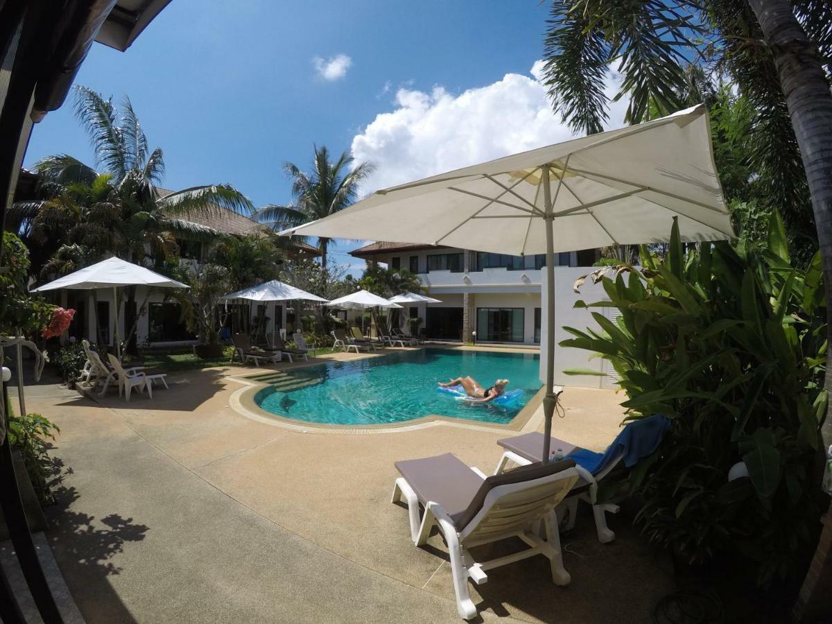 Resort Babylon Pool 4*