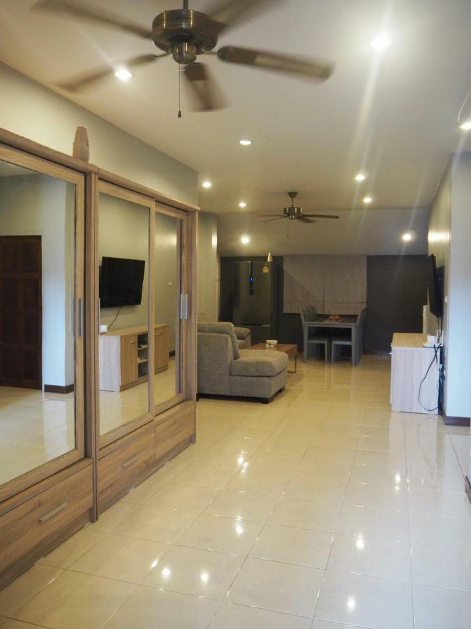 Beautiful 3 Bedroom Garden Vila *