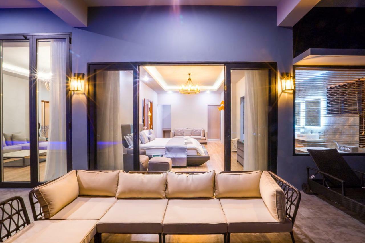 Nakara Hill Phuket Villa