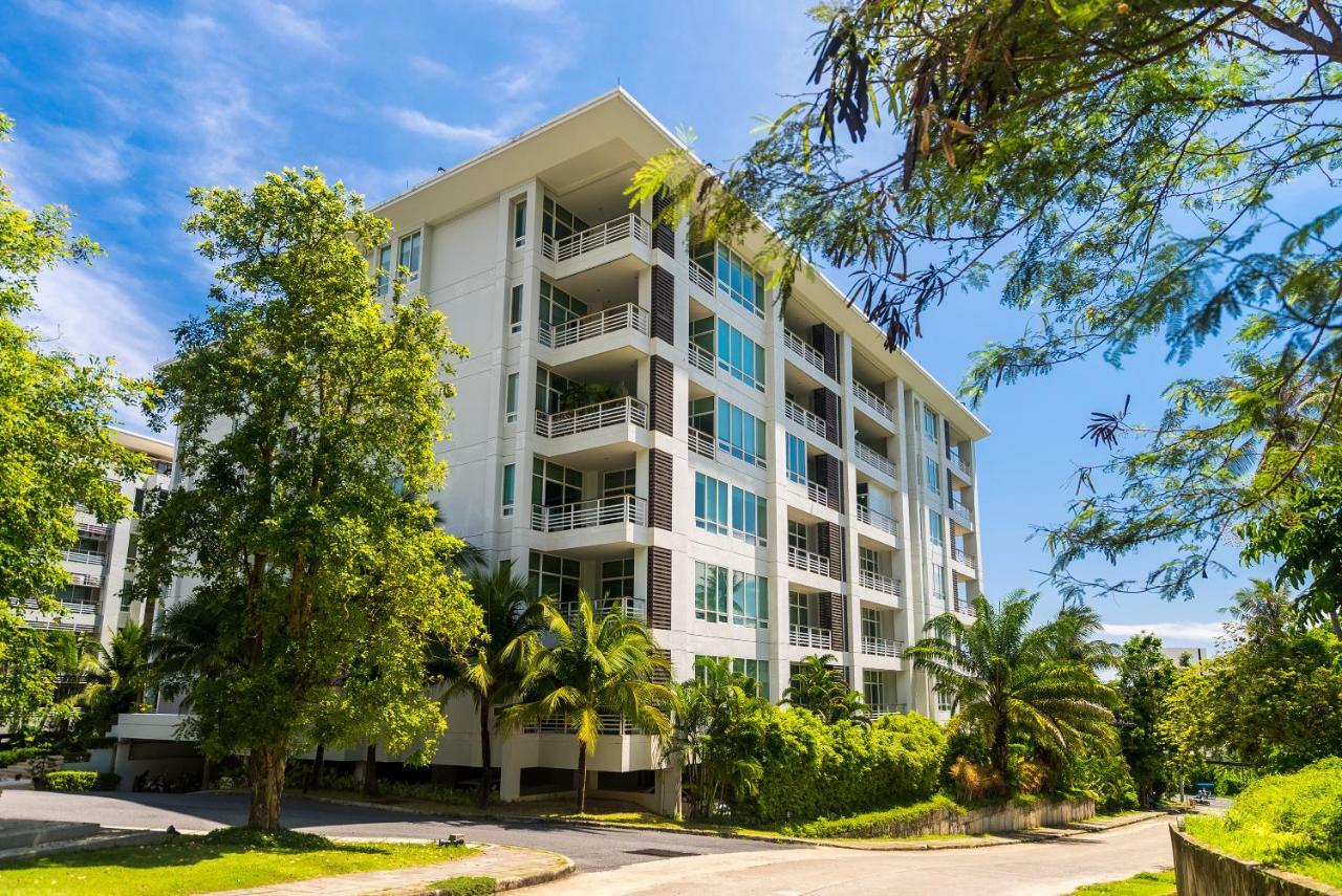 The Palm At Veloche Group By Lofty * Karon