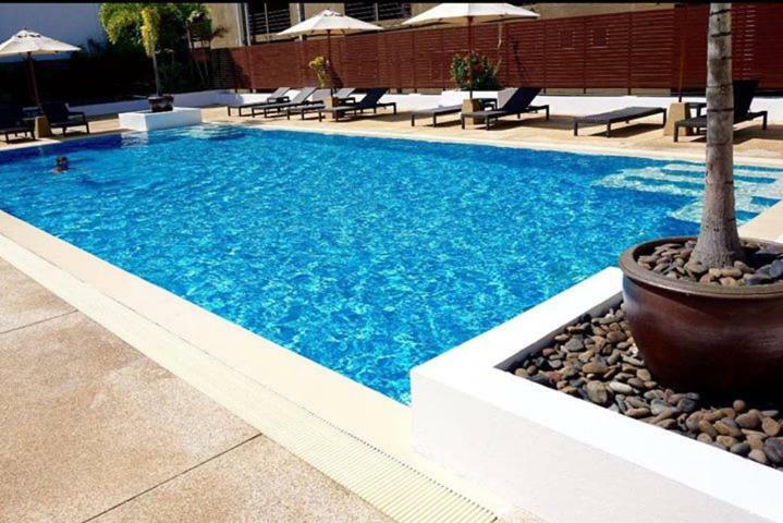 Apartment The Sands 2 Bedroom Naiharn Nai Harn