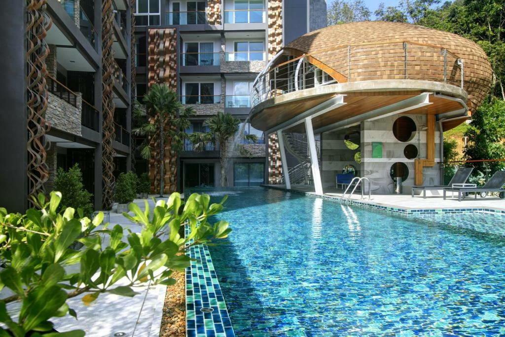 Emerald Terrace *