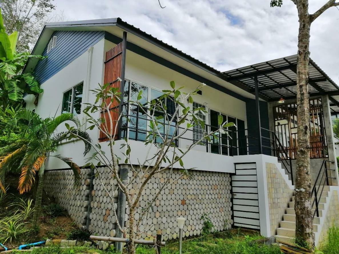 Vila Twin Thalang