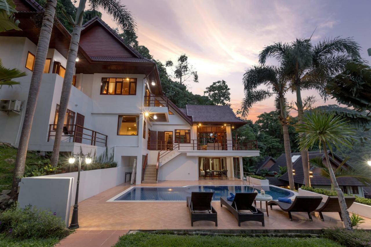 Hill Estate 6 *