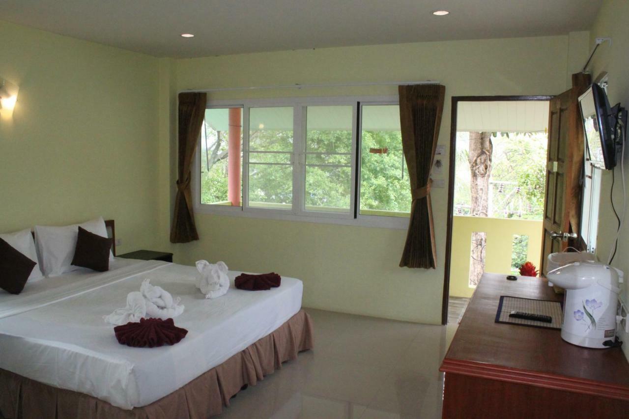 Merit Hill Bungalows Guest house
