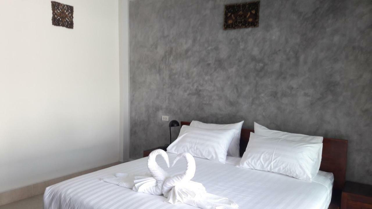 Pajee Pool Villa Nai Yang Beach