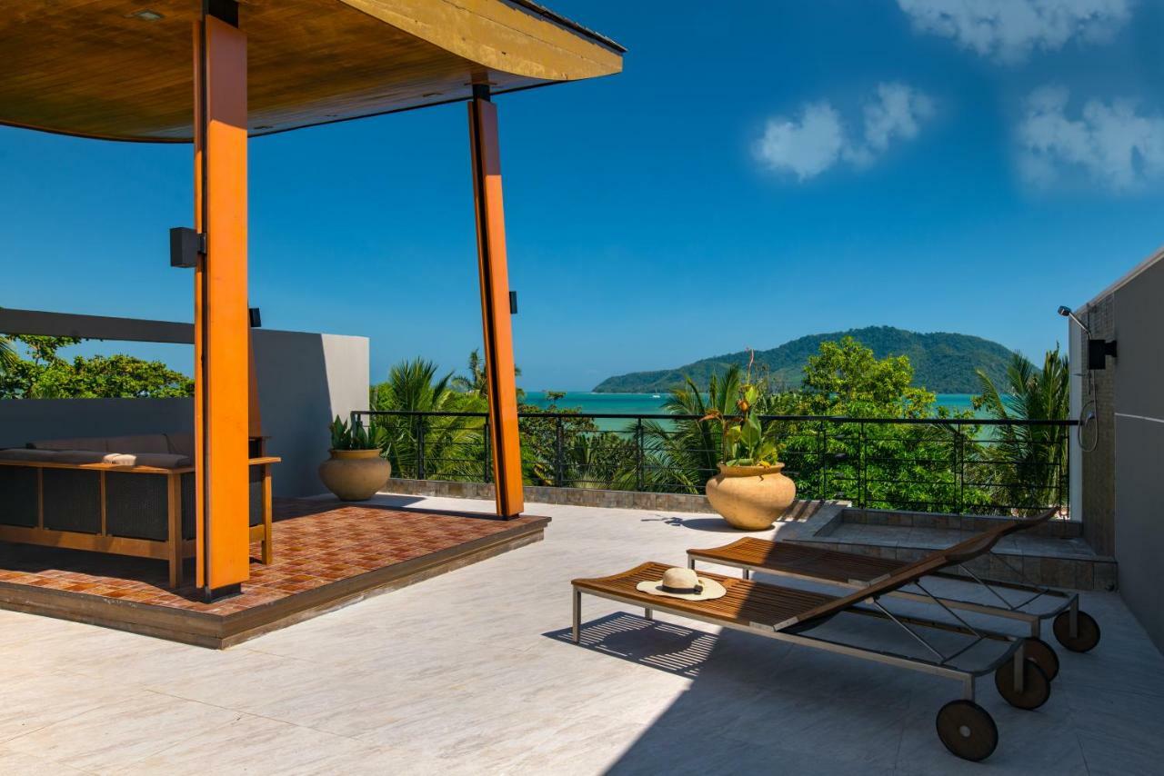 Vila Amazing 5br, Seaview Private Poolvilla By Intira