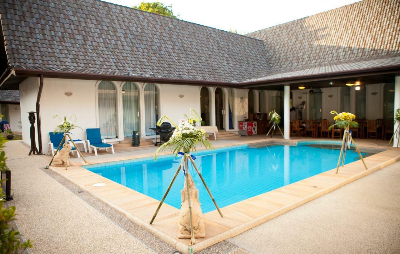 Palm Villa *