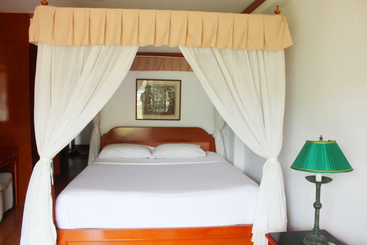 Hotel Orchid And Spa