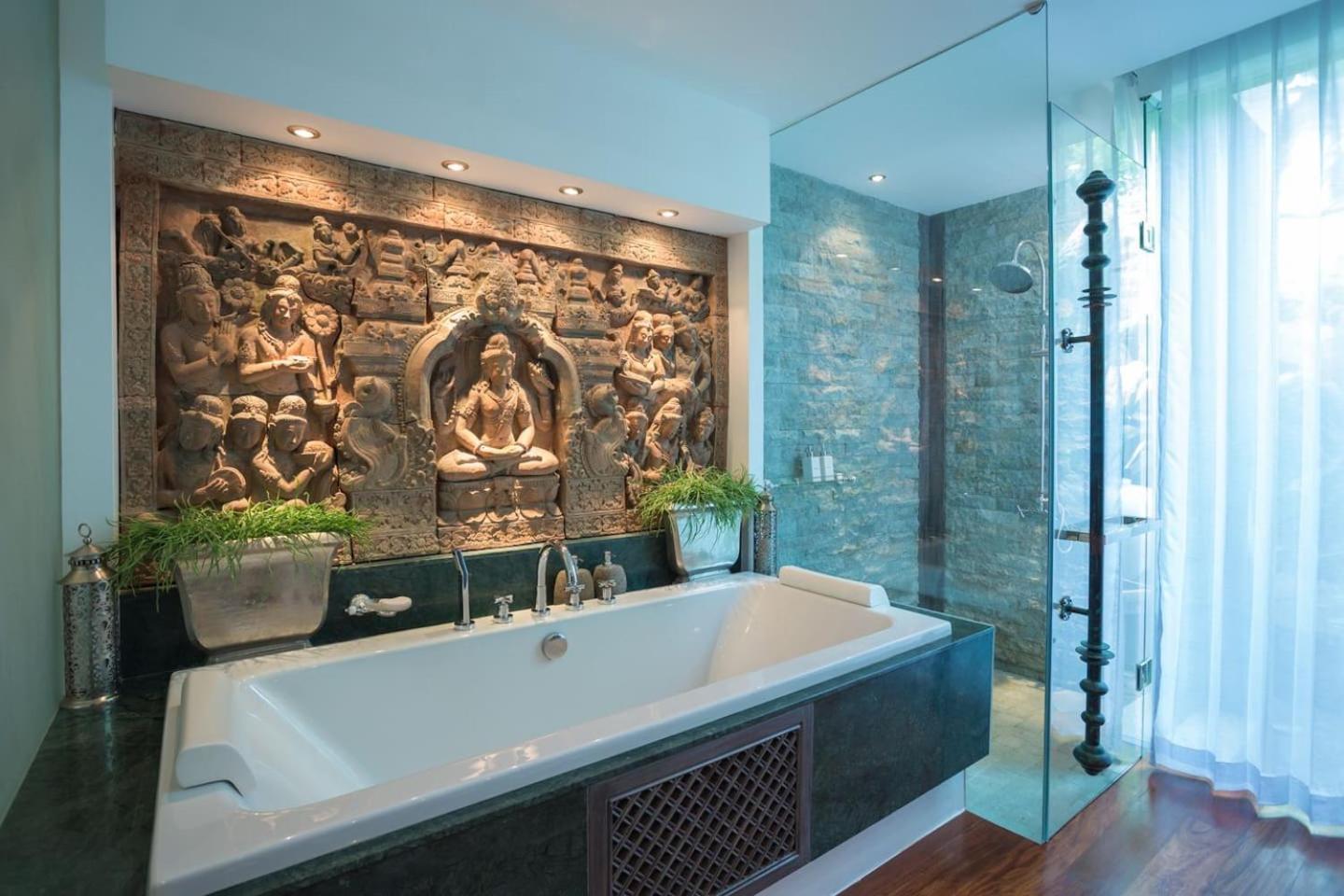 Villa On The Rocks, 4 Bedrooms, Phuket